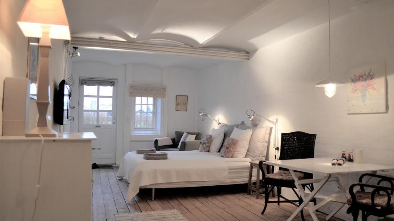 Store Ejlstrup Bed & Breakfast Οντένσε Εξωτερικό φωτογραφία